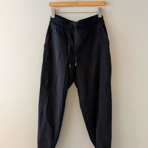 LULULEMON Womens’s Black Jogger Pants - Comfortable Everyday Wear - Size 6